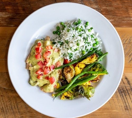 Local Table signature dishes Local's Kabob Plate
Honey Ginger-Glazed Salmon
Anaheim Grilled Chicken